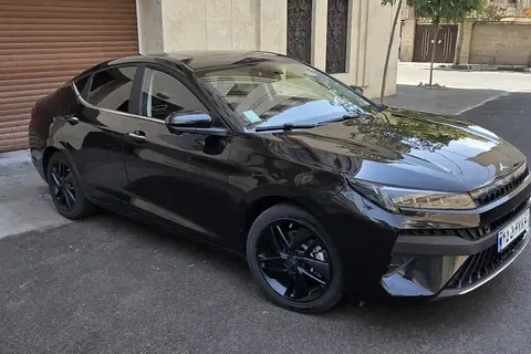 کی ام سی، J7