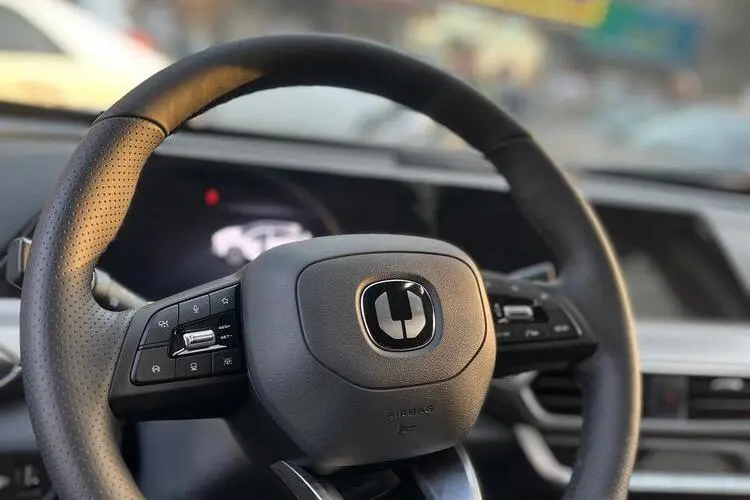 چانگان،  UNI-T