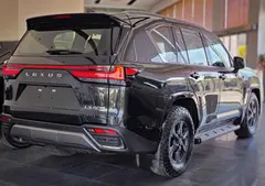 لکسوس، LX