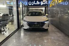 نیسان، سیلفی