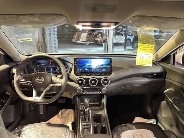 نیسان، سیلفی