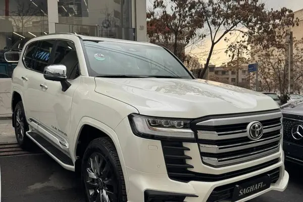 تویوتا، لندکروز چهار در