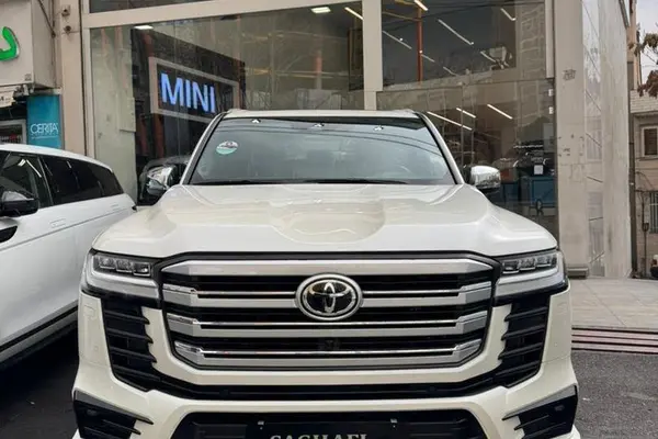 تویوتا، لندکروز چهار در