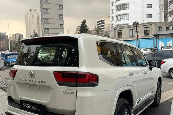 تویوتا، لندکروز چهار در