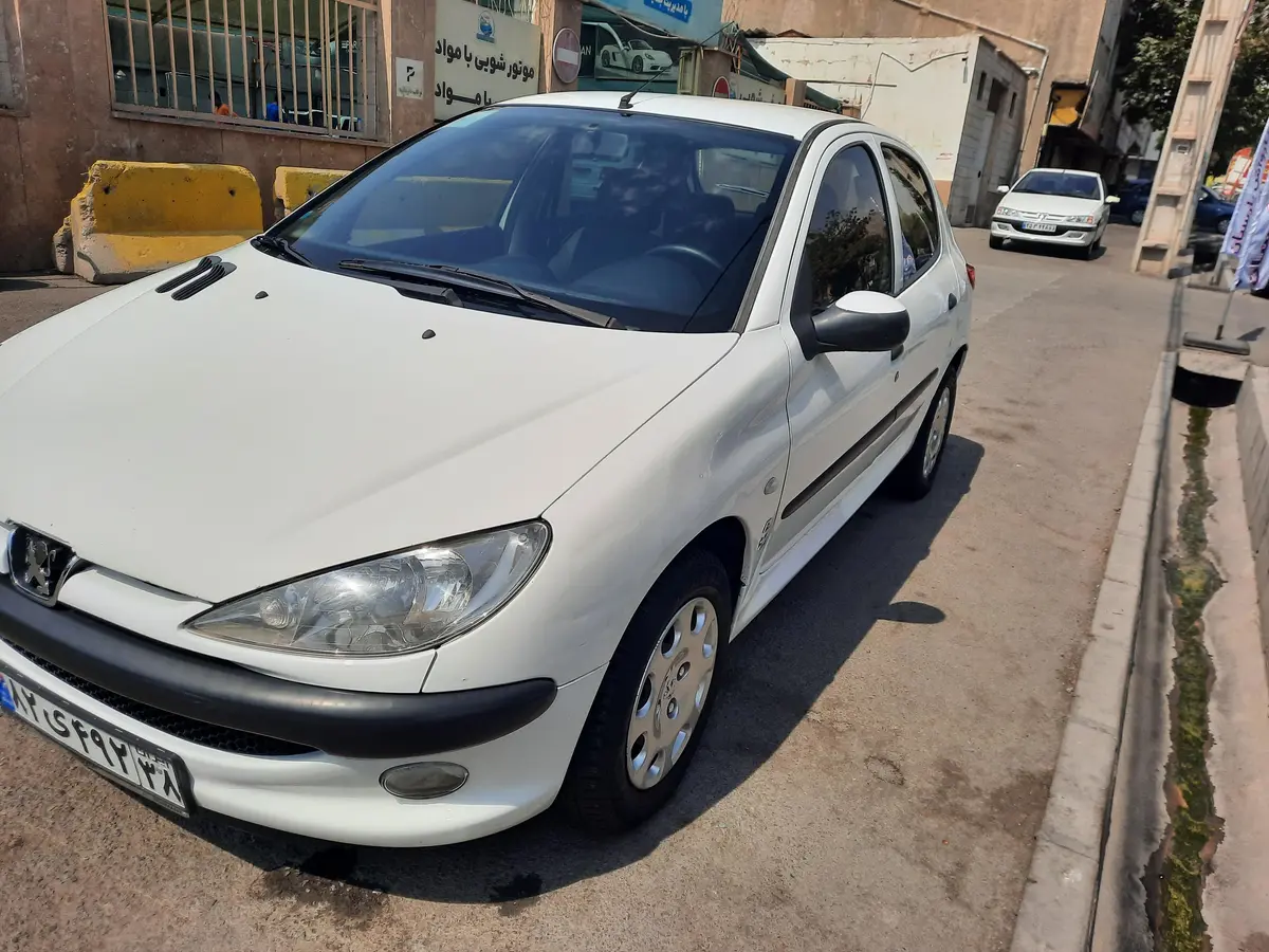پژو،  206