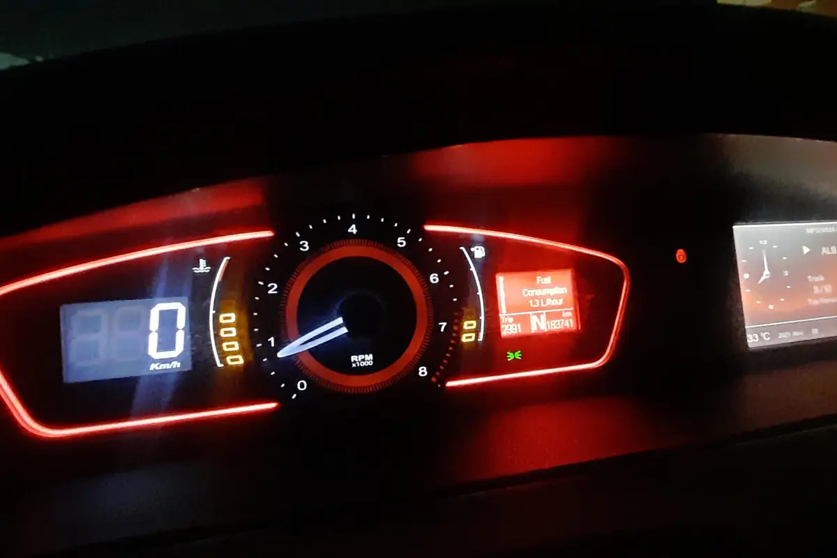 ام جی،  550