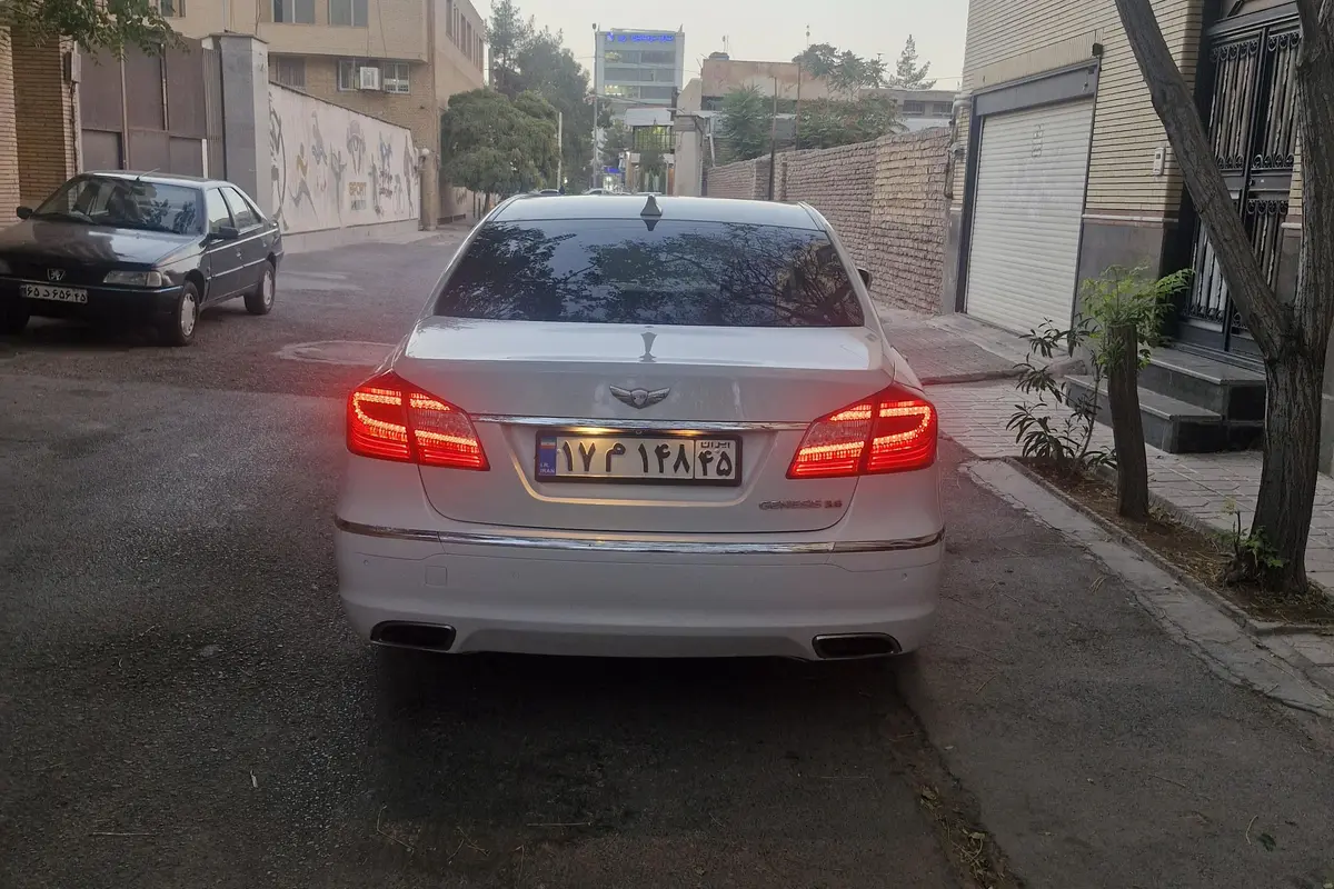 هیوندای،  جنسیس