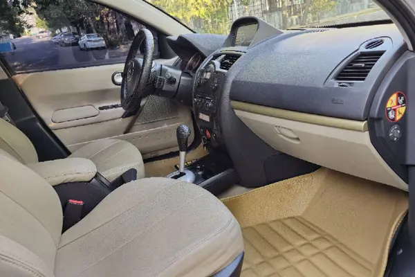 رنو، مگان (مونتاژ)