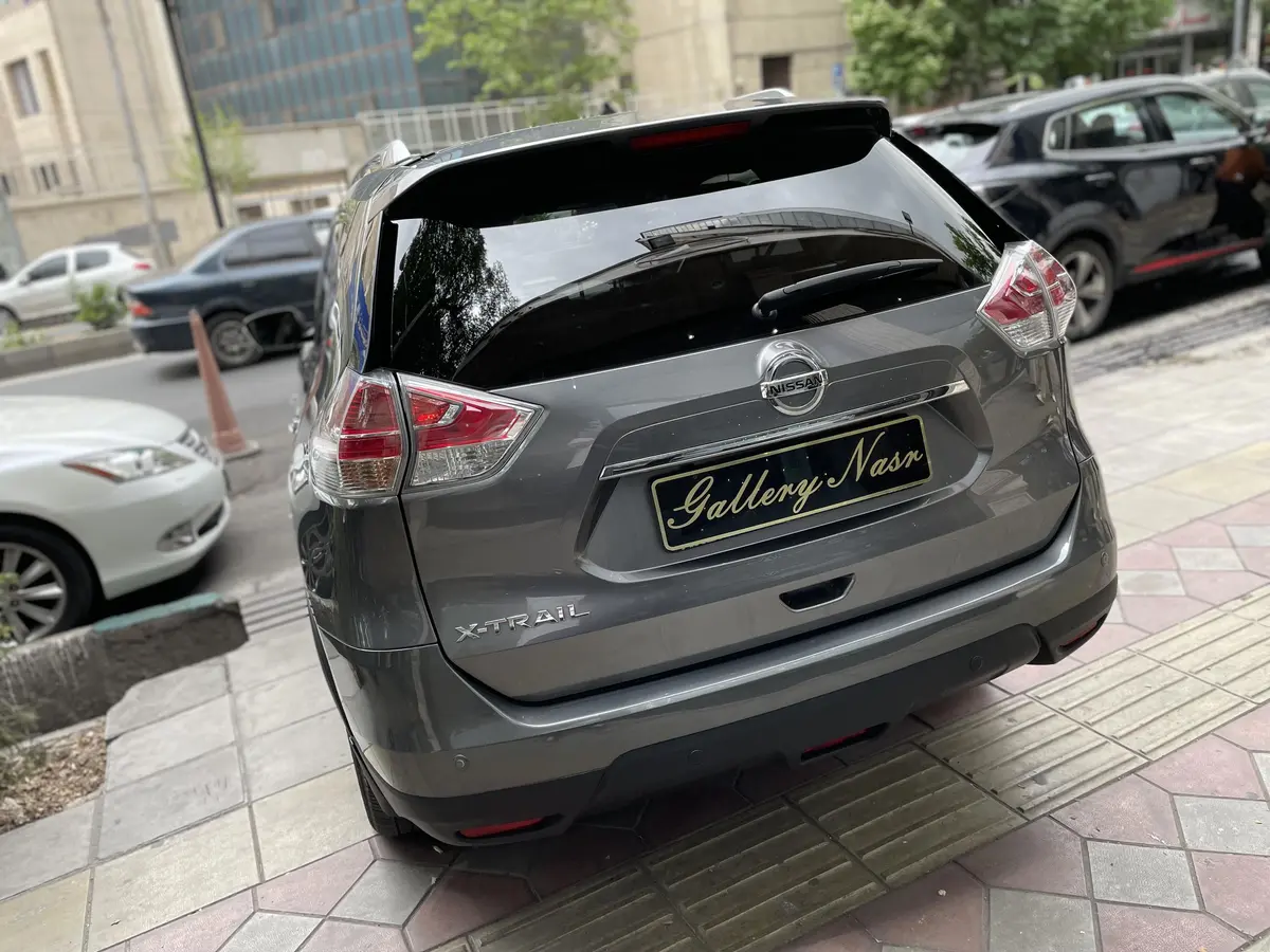 نیسان  ایکس تریل