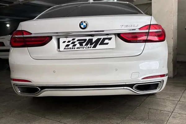 ب ام و، سری 7