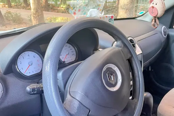 رنو، ساندرو