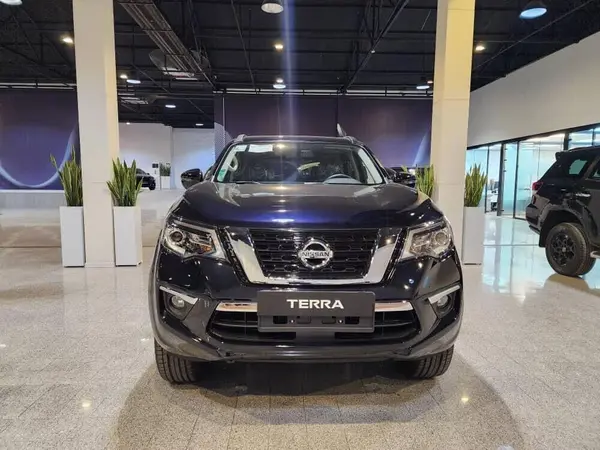 پیش فروش نیسان، ترا