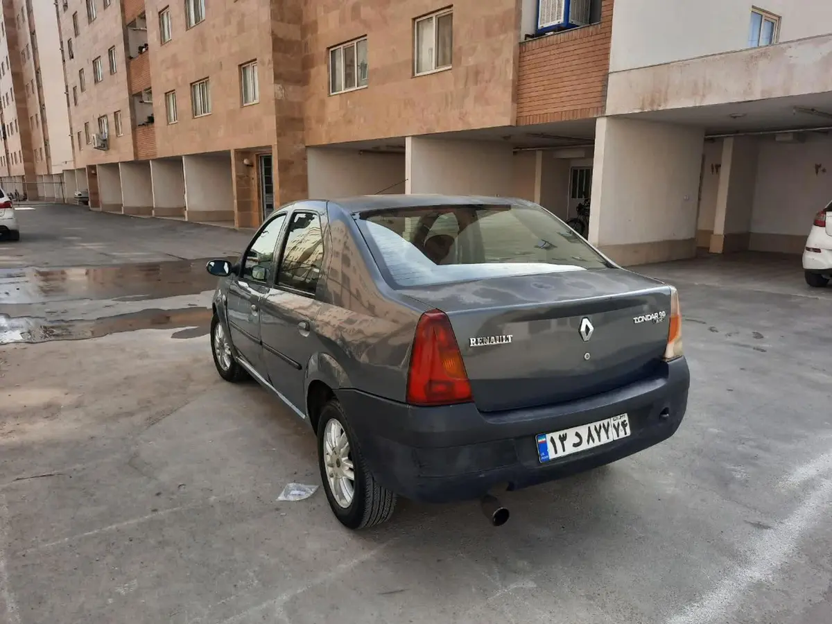 رنو،  تندر 90