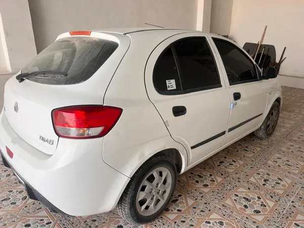 تیبا، هاچ بک