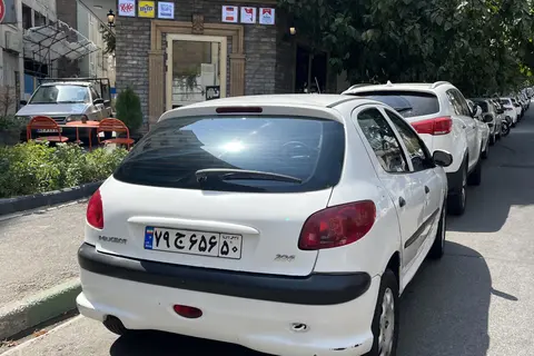 پژو، 206