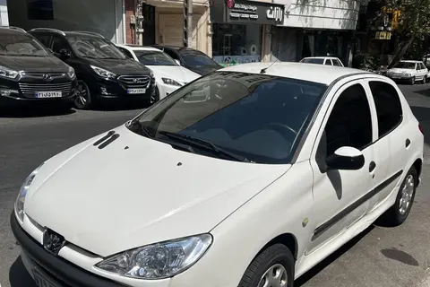 پژو، 206