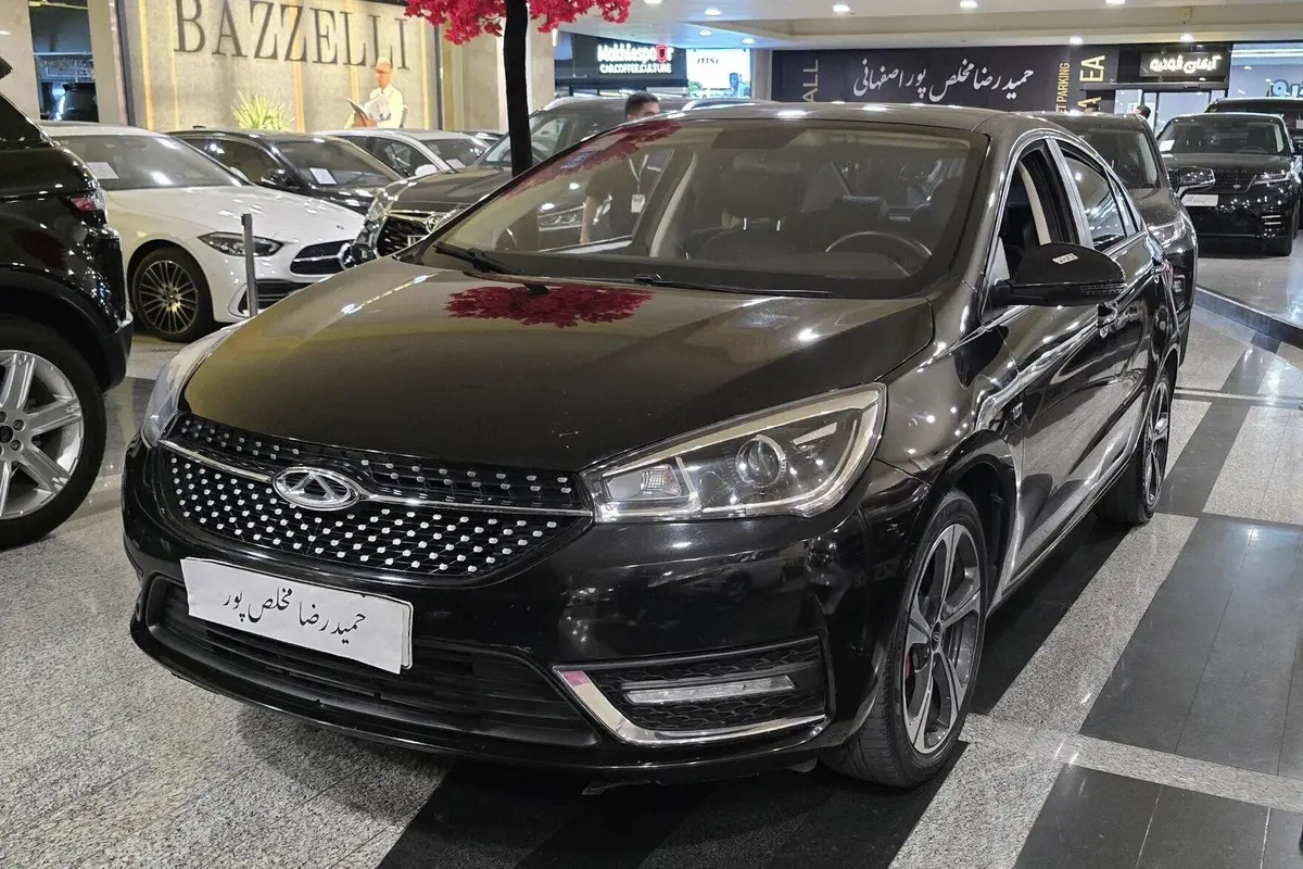 چری،  آریزو 5T
