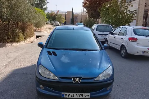 پژو، 206