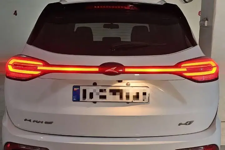 کی ام سی  K7