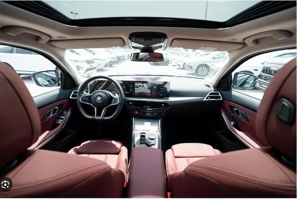 ب ام و، سری 3 سدان