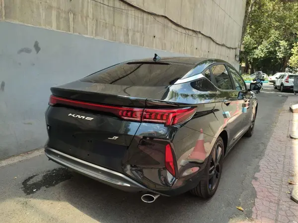 پیش فروش کی ام سی، J7