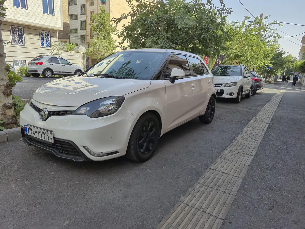 ام جی،  3