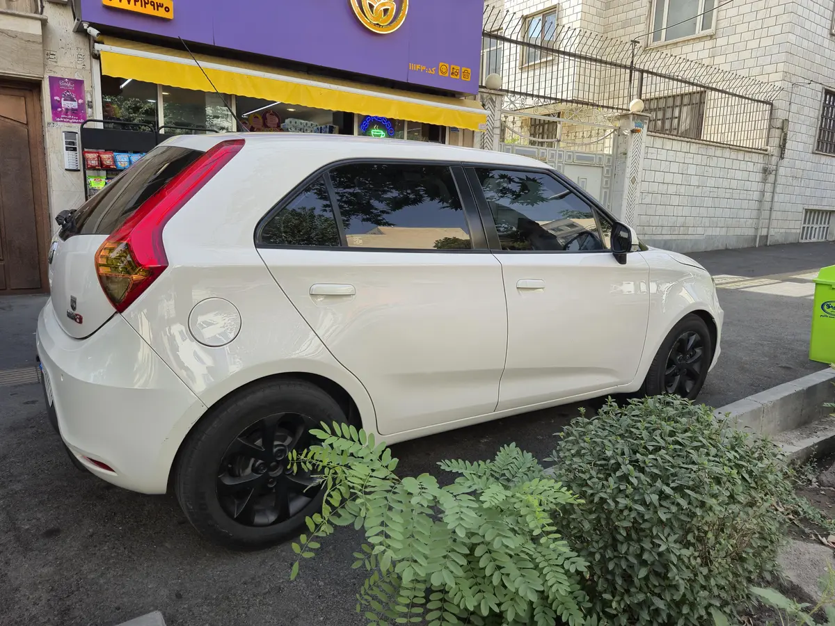 ام جی،  3