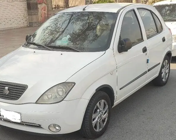 تیبا، هاچ بک