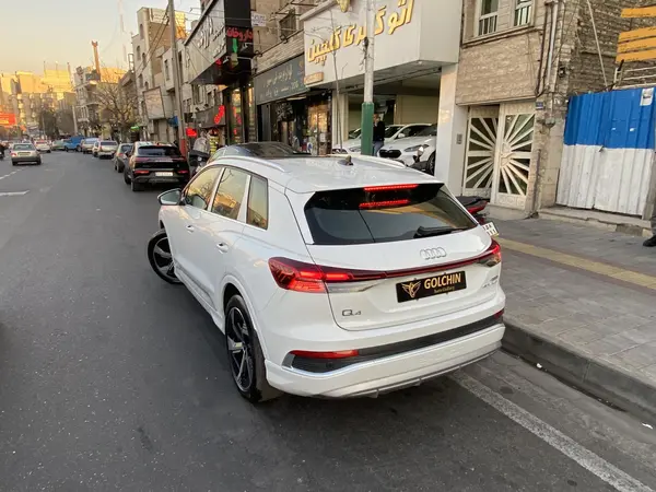 آئودی، Q4 e-tron