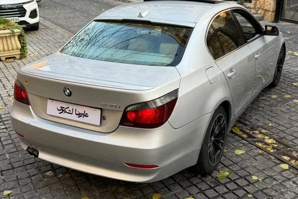 ب ام و، سری 5 سدان