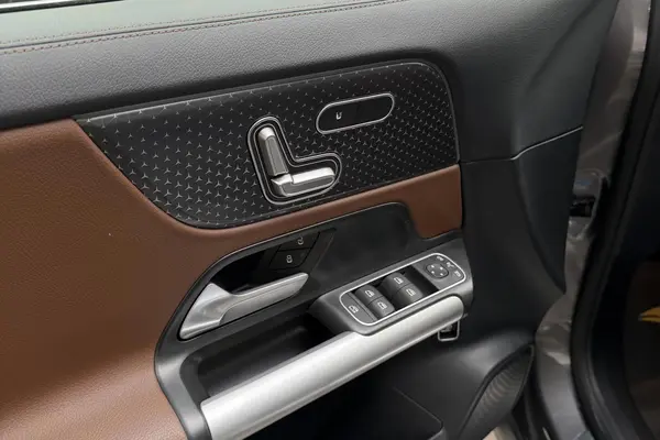 بنز، کلاس EQA