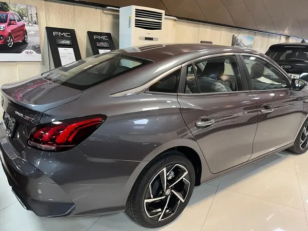 ام جی، GT