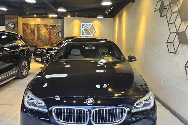 ب ام و، سری 5 سدان