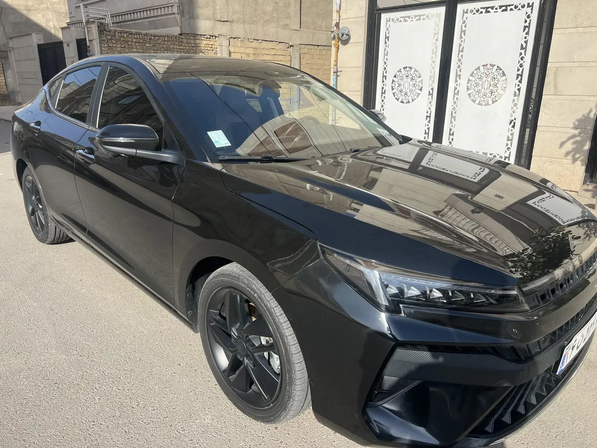 کی ام سی،  J7