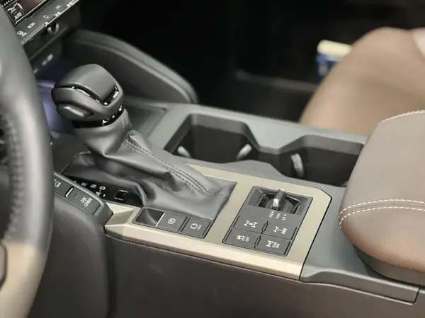 تویوتا، پرادو  چهار در