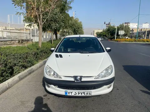 پژو، 206 SD