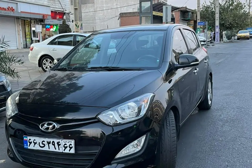 هیوندای،  i20