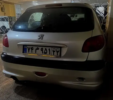 پژو، 206