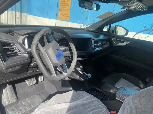 آئودی، Q4 e-tron