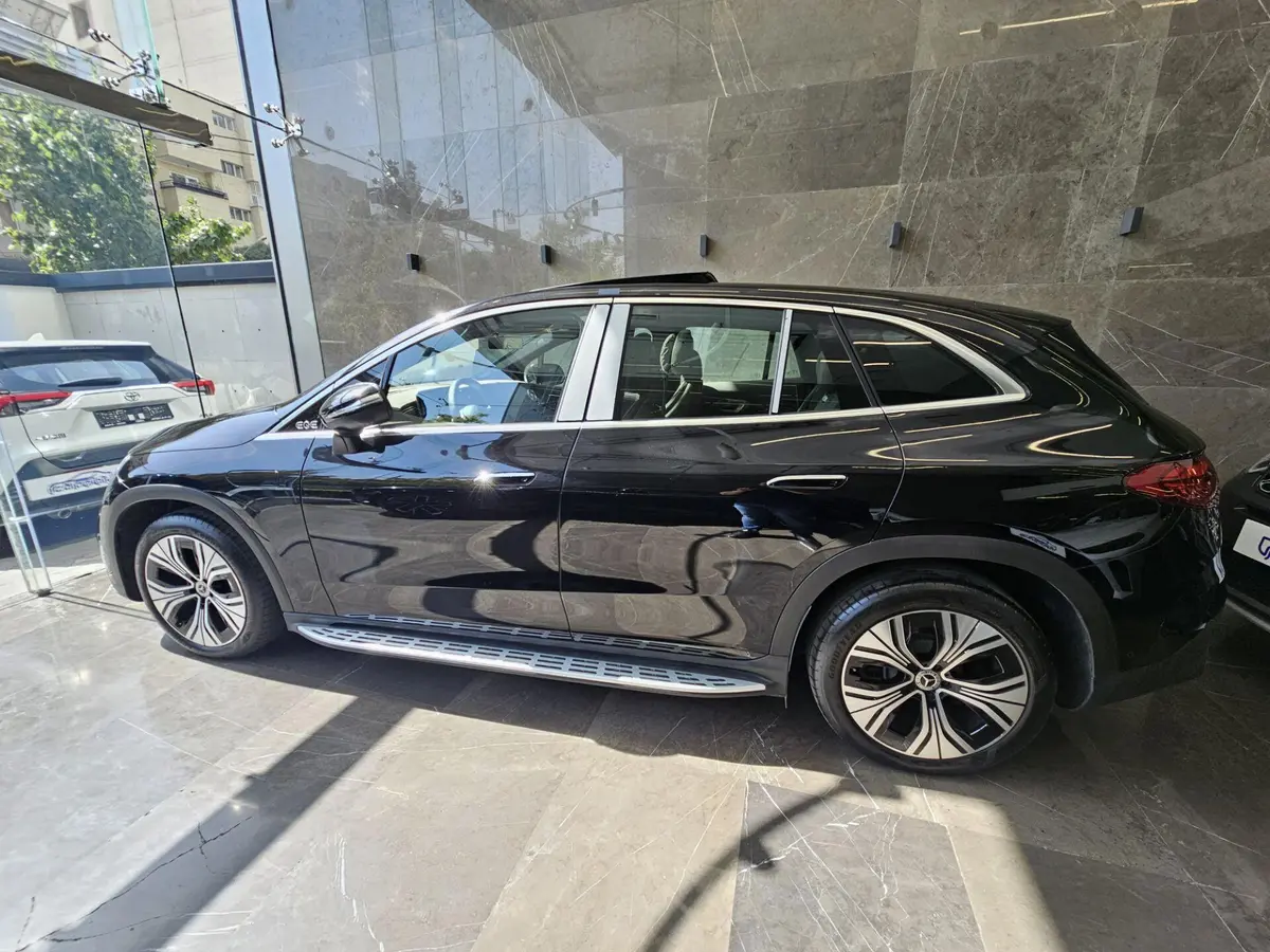 بنز،  EQE SUV