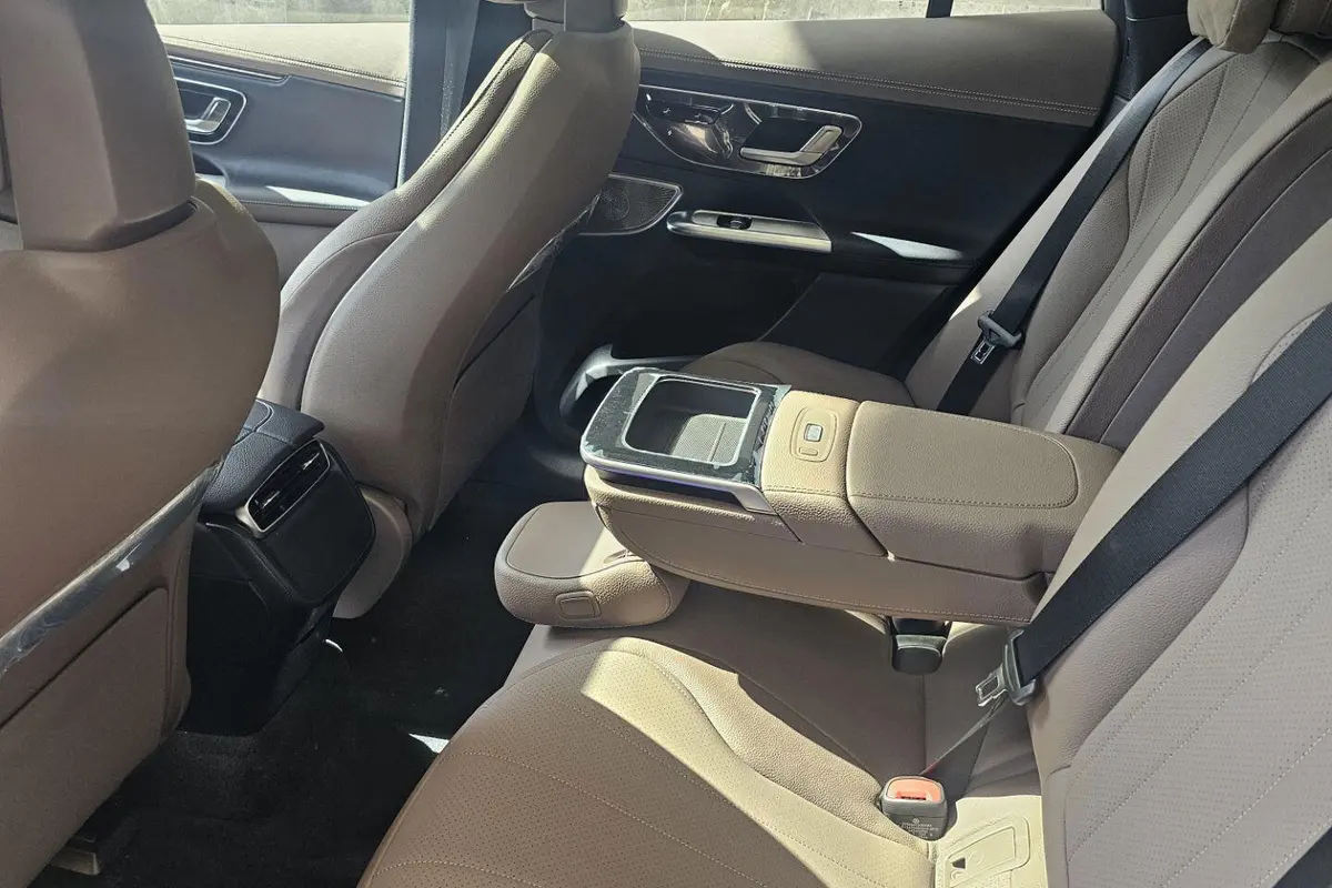 بنز،  EQE SUV