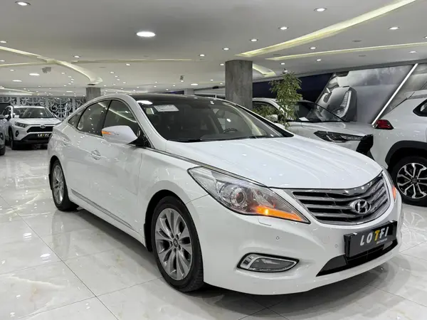 هیوندای، آزرا (گرنجور)