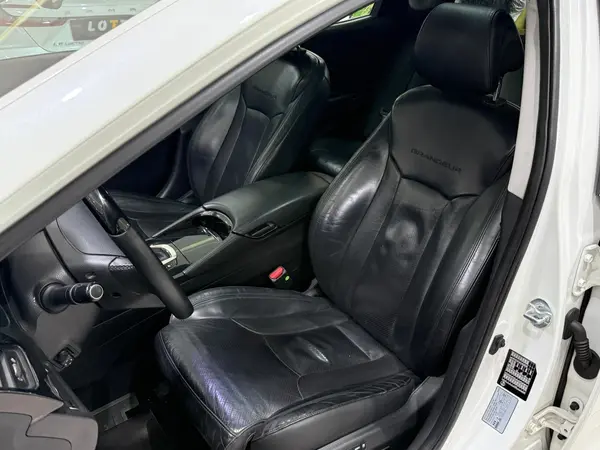 هیوندای، آزرا (گرنجور)