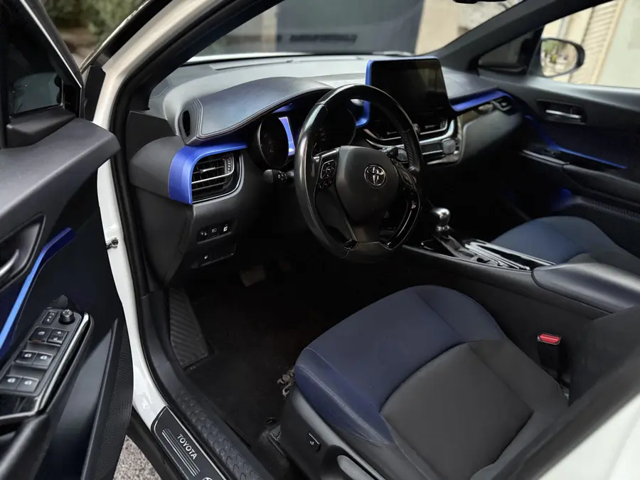 تویوتا، C-HR