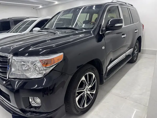 تویوتا، لندکروز چهار در