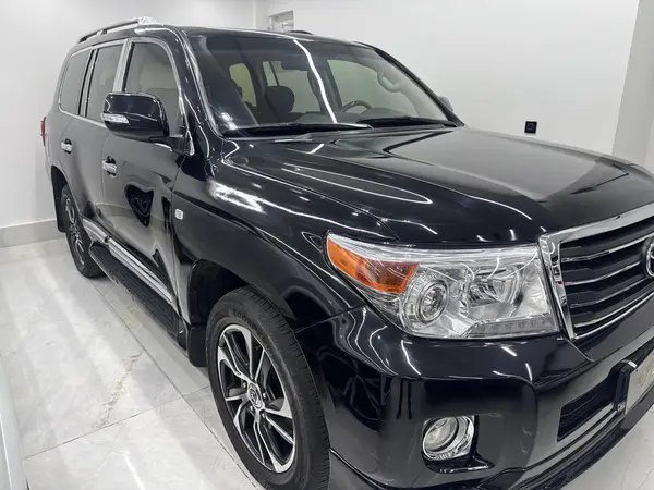 تویوتا، لندکروز چهار در