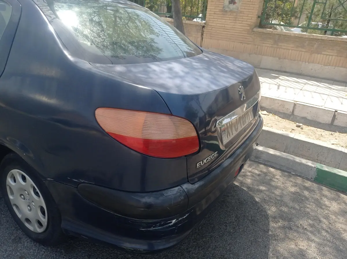 پژو،  206
