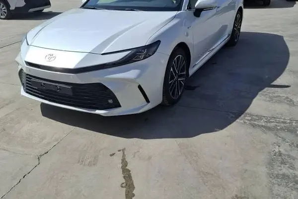 تویوتا، کمری هیبرید