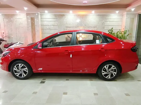 کی ام سی، ایگل