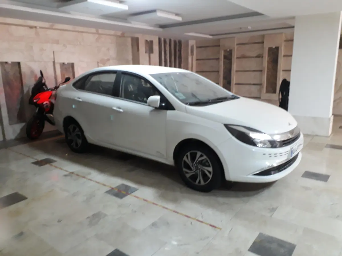 کی ام سی،  ایگل